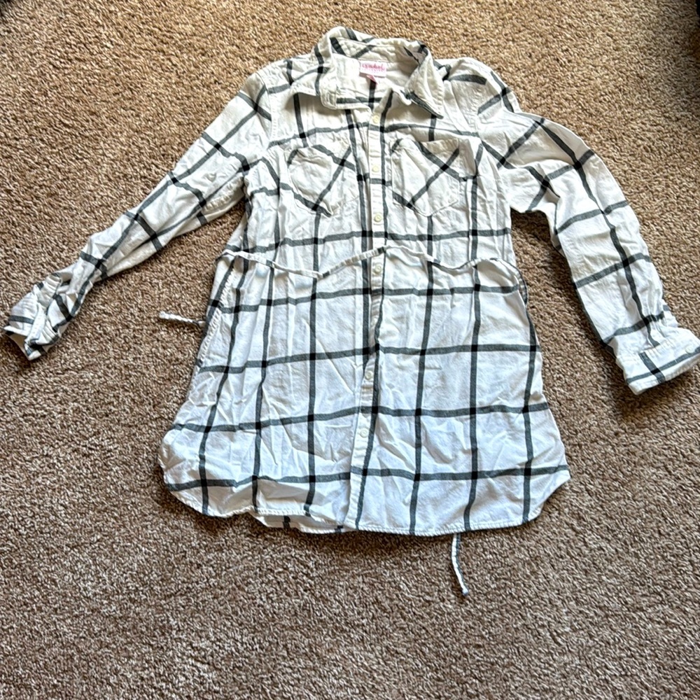 Maternity shirt size XS